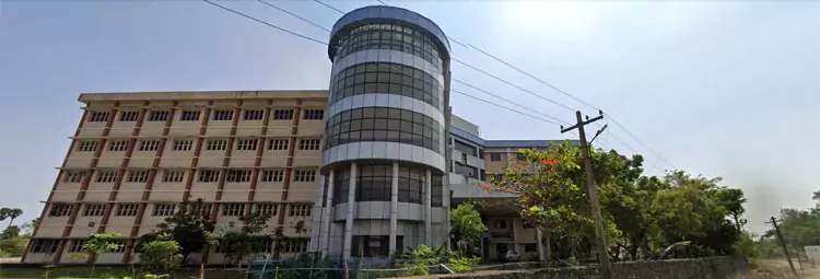 Mohamed Sathak A J College of Nursing